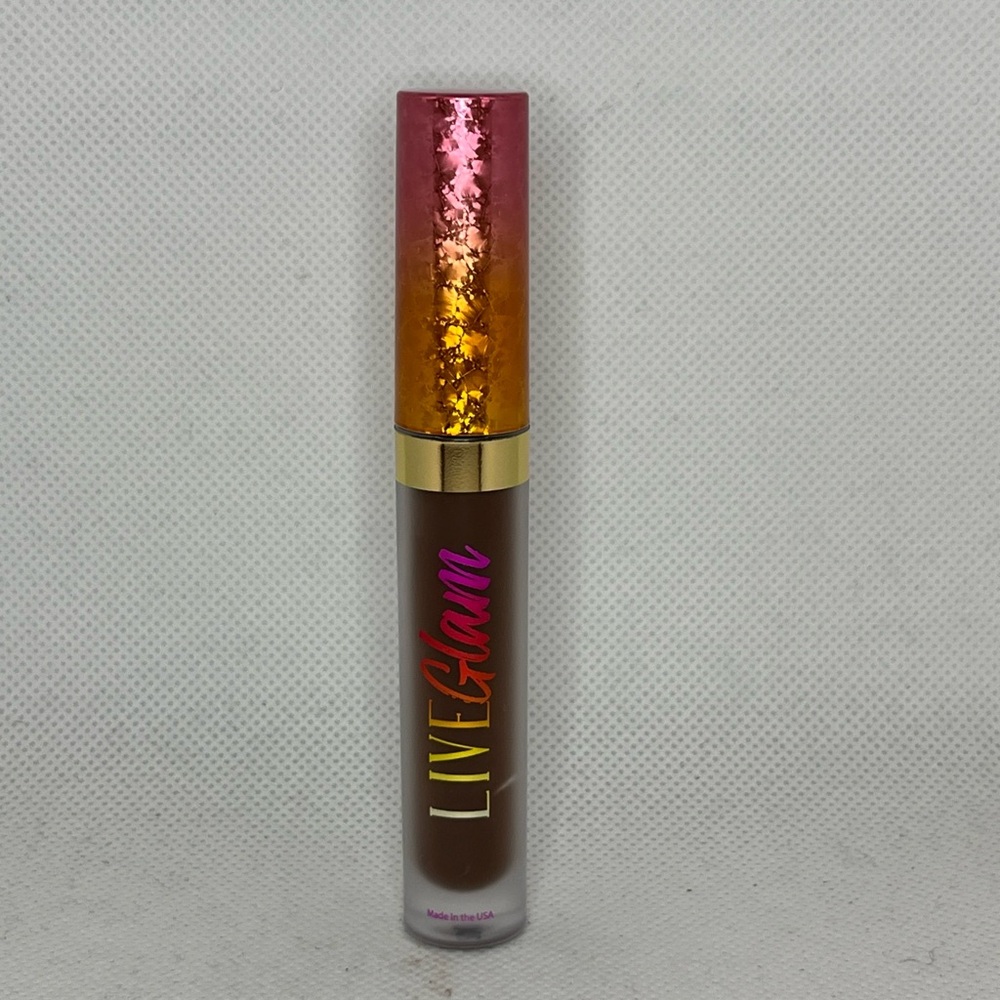 Kiss Me Matte Liquid Lipstick Resting Brunch Face